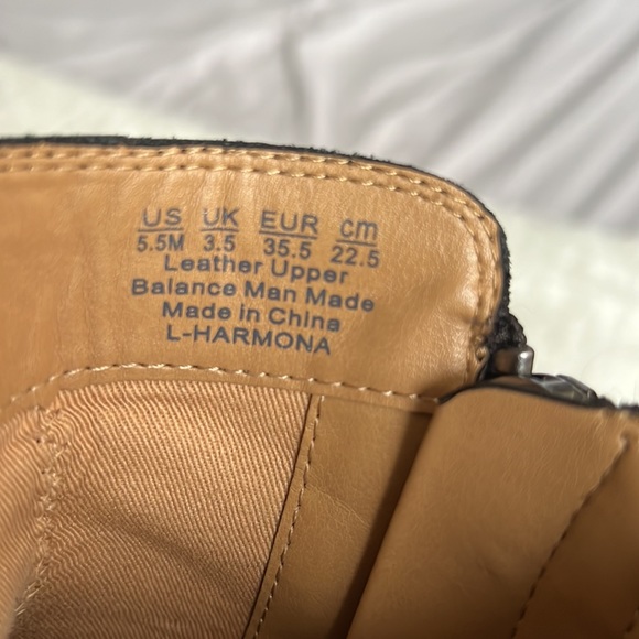 Leather Franco Sarto Black Chelsea short boot - Picture 5 of 5